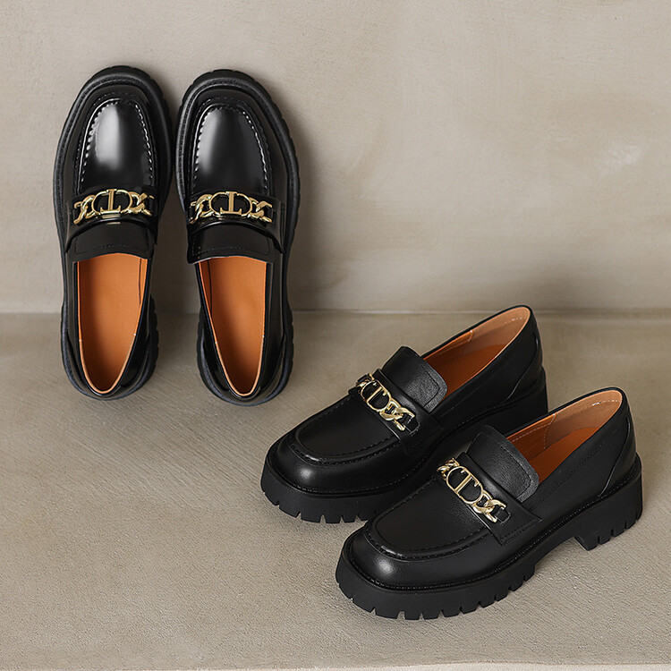 Women's Black Leather Loafers with Chunky Heel and Metal Detail - Image 4