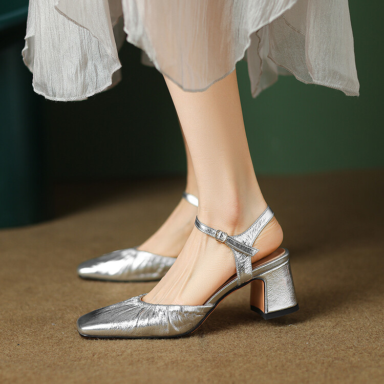 Women's Closed Toe Block Heel Sandals in Gold or Silver - Image 5