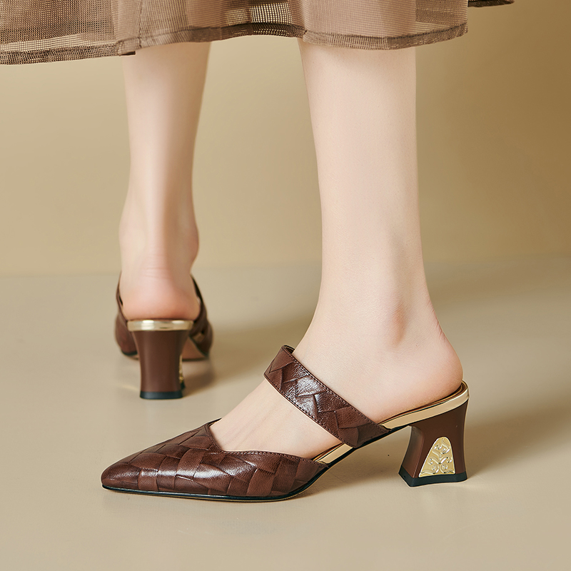 Women's Genuine Leather Closed Toe Slippers - Retro Color Block Metal Decor Chunky Mid Heel Summer 2024 - Image 2